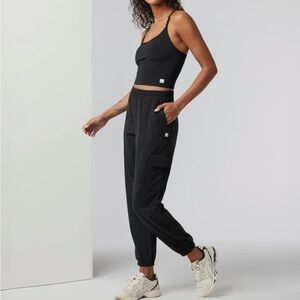 Vuori Black Women's Cargo Sweatpants Joggers Small
